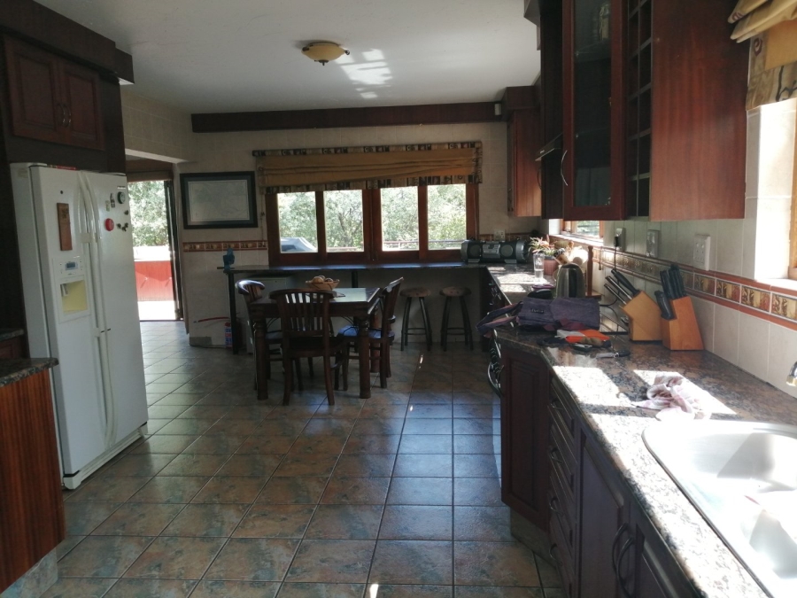 4 Bedroom Property for Sale in Boschenvaal River Front Lodges Free State